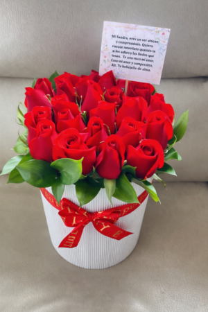 Cilindro por 18 rosas R155 - Ramo de Rosas Rojas en Tunjuelito Te Mando Flores