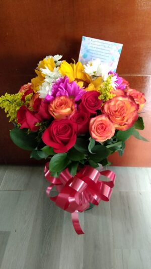 Jarrón variedad R32 - Arreglo Floral en Tunjuelito Te Mando Flores