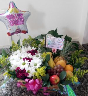 Canasta margaritas frutal R72 - Arreglo Frutal en Tunjuelito Te Mando Flores